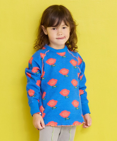 MARKEY'S（マーキーズ）の「総柄ワッフルメローカットソー（Tシャツ/カットソー・キッズ・レッド系その他/ブラウン系その他/杢グレー/ブラック系その他・150/140/130/120/110/100/90/80）」の4枚目の写真