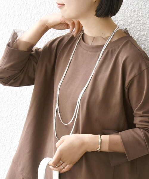 SHIPS(シップス)の「【WEB限定】チュール コンビ ラウンド カットソー(Tシャツ/カットソー・レディース・ブラウン/ネイビー/オフホワイト・ONE SIZE)」の5枚目の写真