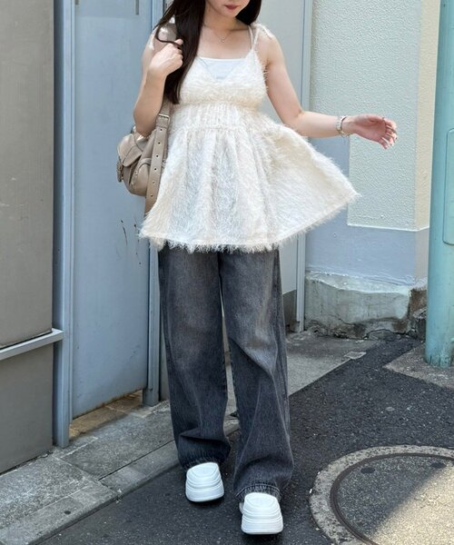 continuer de NICE CLAUP(コンティニューデナイスクラップ)の「もしゃもしゃキャミ(シャツ/ブラウス・レディース・ブラック/アイボリー/ライトブルーグレー・FREE)」の18枚目の写真