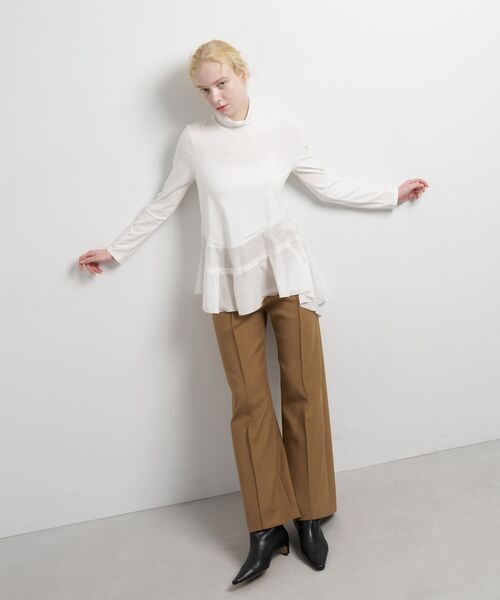 LANVIN en Bleu(ランバンオンブルー)の「アシンメトリーヘムタートル(Tシャツ/カットソー・レディース・ブラック/オフホワイト・38)」の5枚目の写真
