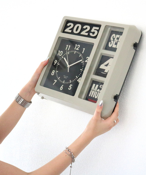 RELAX（リラックス）の「〈RELAX/リラックス〉フリップカレンダークロック（置時計・メンズ・グレー/ブラック・ONE SIZE）」の7枚目の写真