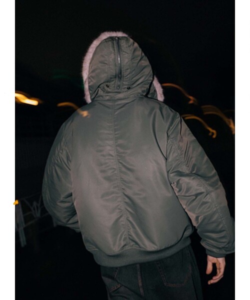 WILD THINGS（ワイルドシングス）の「【別注】WILD THINGS / N-2B Flight Jacket（ブルゾン・メンズ・ブラック/オリーブ・MEDIUM/SMALL/X-LARGE/LARGE）」の18枚目の写真