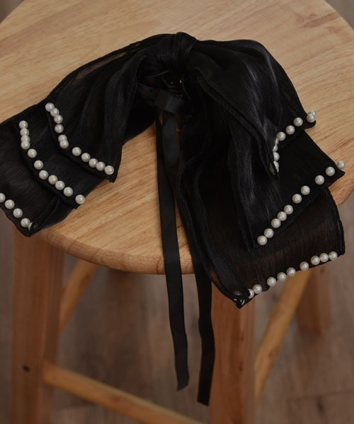 VIBGYOR Women（ヴィブジョー　ウィメン）の「【resonance】ビッグリボン パール バンスクリップ（バレッタ/ヘアクリップ・レディース・ホワイト/ブラック・FREE）」の7枚目の写真