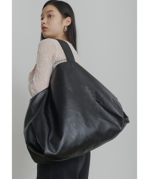 ブラックBIGトートバッグ FEKETE（フェケテ）の「BIG TOTE BAG / ビッグトートバッグ（トート