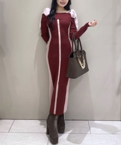 バイカラーオフショルリボンニットワンピース 秋服 冬服（ワンピース