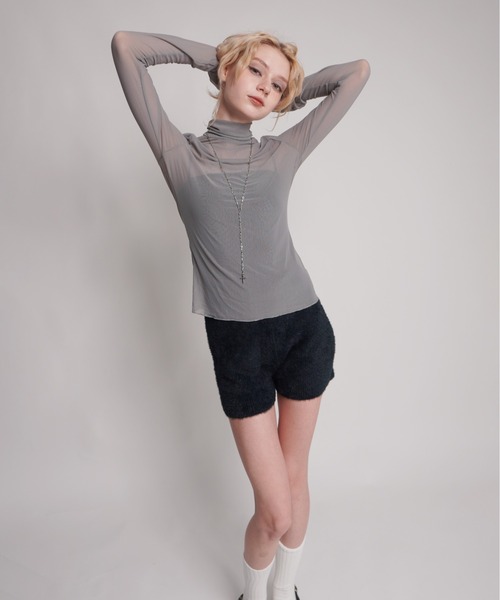 IMARI(イマリ)の「【 IMARI / イマリ 】 シアー ハイネック ロンT(Tシャツ/カットソー・レディース・グレー/ブラック/レッド/ホワイト・FREE)」の15枚目の写真