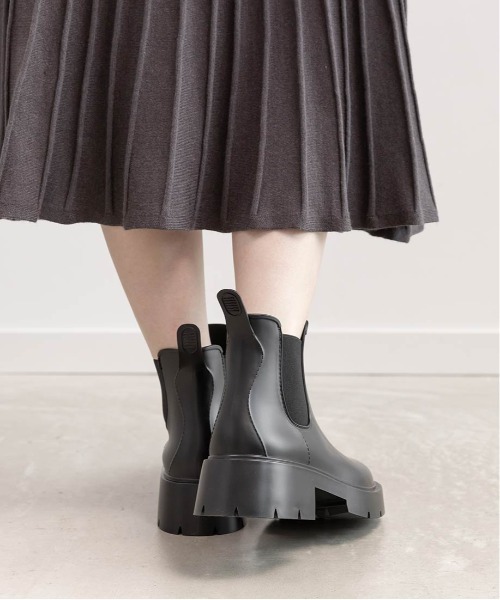RANDA(ランダ)の「ボリュームソールサイドゴアレインブーツ(レインシューズ・レディース・ブラック/ダークブラウン・S/M)」の9枚目の写真