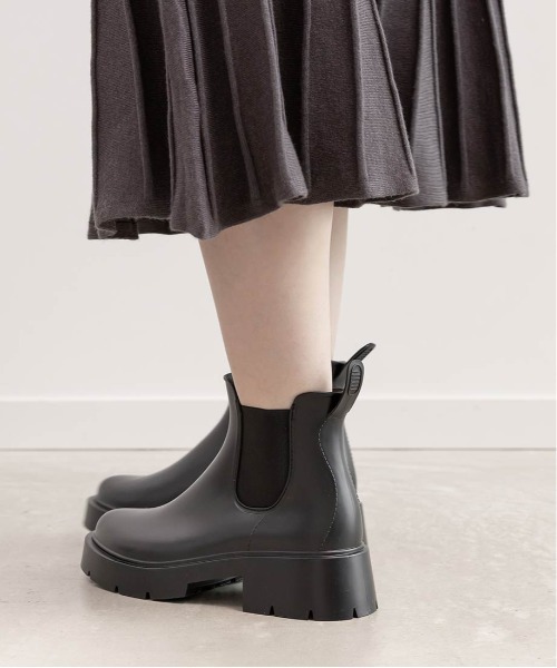 RANDA(ランダ)の「ボリュームソールサイドゴアレインブーツ(レインシューズ・レディース・ブラック/ダークブラウン・S/M)」の7枚目の写真