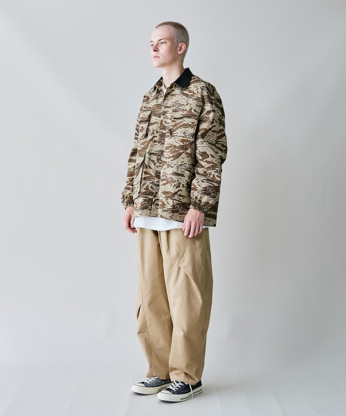 rehacer(レアセル)の「rehacer : SOLOTEX Cocoon Trousers / ソロテックス コクーン トラウザーズ(チノパンツ・メンズ・ベージュ/ブラック/ネイビー・MEDIUM/SMALL/LARGE)」の20枚目の写真