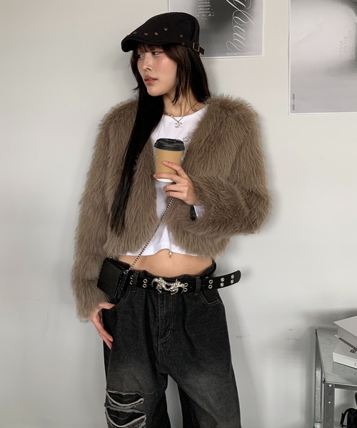 lilful(リルフル)の「ショート丈 ベーシック フェイクファーコート(その他アウター・レディース・ブラウン/ベージュ/アイボリー/ブラック・F)」の18枚目の写真