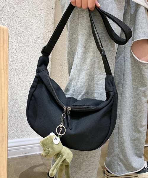 shoppinggo（ショッピングゴー）の「ショルダーバッグ キャンバスバッグレディース メンズ  帆布 無地 肩掛け ファスナー 斜めがけ（ショルダーバッグ・レディース・ホワイト/ブラック・FREE）」の14枚目の写真