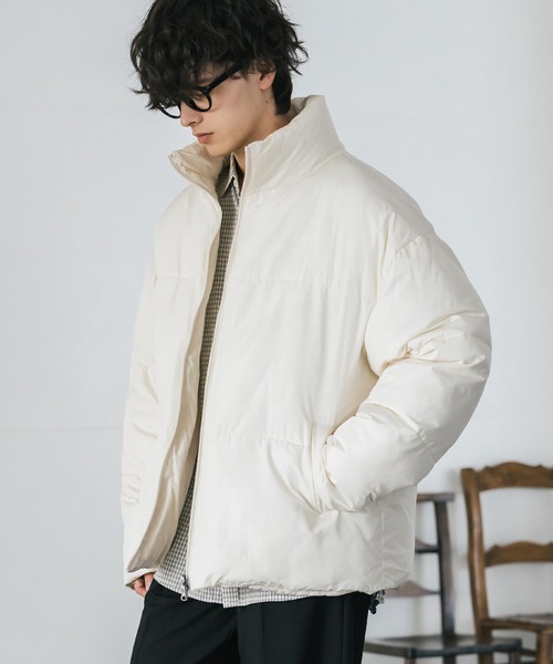 Rocky Monroe（ロッキーモンロー）の「新色追加 オーバーサイズ リアルダウン × 機能性ファイバーダウン ハイブリッドジャケット（ダウンジャケット/コート・メンズ・ブラウン/ネイビー/チャコール/グレー/ブラック/ブラック系/オフホワイト・XL/M/L）」の2枚目の写真