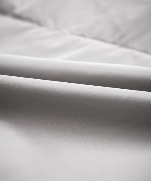 Rocky Monroe（ロッキーモンロー）の「新色追加 オーバーサイズ リアルダウン × 機能性ファイバーダウン ハイブリッドジャケット（ダウンジャケット/コート・メンズ・ブラウン/ネイビー/チャコール/グレー/ブラック/ブラック系/オフホワイト・XL/M/L）」の18枚目の写真