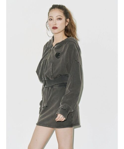 EVRIS（エヴリス）の「ワンポイントブリーチジップアップフーディ【セットアップ着用可能】（パーカー・レディース・ピンク/ブラック/グレー・FREE）」の5枚目の写真