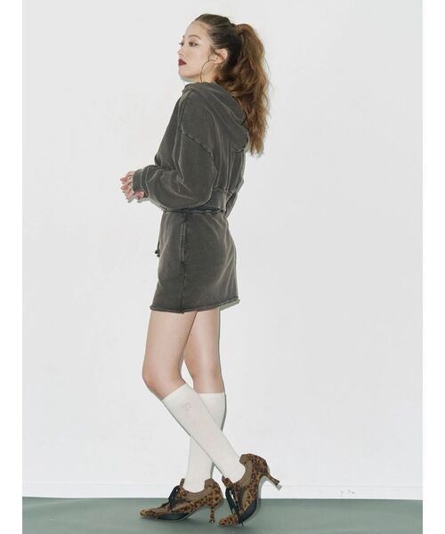 EVRIS（エヴリス）の「ワンポイントブリーチジップアップフーディ【セットアップ着用可能】（パーカー・レディース・ピンク/ブラック/グレー・FREE）」の10枚目の写真