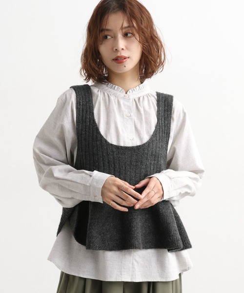 studio CLIP（スタディオクリップ）の「シングルガーゼ襟フリルブラウス（シャツ/ブラウス・レディース・アイボリー/サックスブルー/ライトグレー/その他1/オフホワイト/クリーム/ブラック・MEDIUM/LARGE）」の4枚目の写真