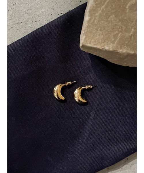 Ungrid(アングリッド)の「ミニデザインピアス(ピアス(両耳用)・レディース・シルバー/ゴールド・FREE)」の2枚目の写真