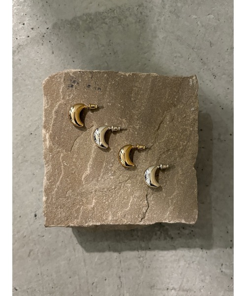 Ungrid(アングリッド)の「ミニデザインピアス(ピアス(両耳用)・レディース・シルバー/ゴールド・FREE)」の5枚目の写真