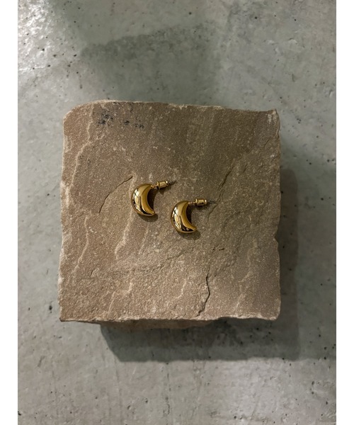 Ungrid(アングリッド)の「ミニデザインピアス(ピアス(両耳用)・レディース・シルバー/ゴールド・FREE)」の4枚目の写真