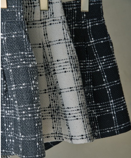 ERADIE(エラディエ)の「Tweed Check Shorts ツイードチェックショートパンツ(その他パンツ・レディース・グレー系/ホワイト系/ブラック系・FREE)」の17枚目の写真