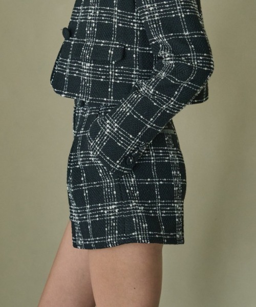 ERADIE(エラディエ)の「Tweed Check Shorts ツイードチェックショートパンツ(その他パンツ・レディース・グレー系/ホワイト系/ブラック系・FREE)」の13枚目の写真
