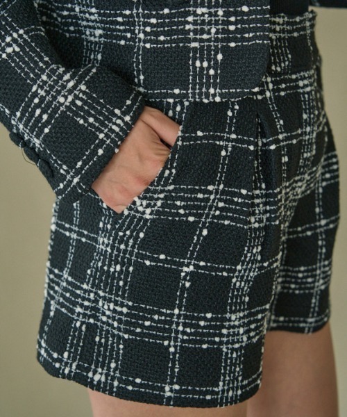 ERADIE(エラディエ)の「Tweed Check Shorts ツイードチェックショートパンツ(その他パンツ・レディース・グレー系/ホワイト系/ブラック系・FREE)」の6枚目の写真