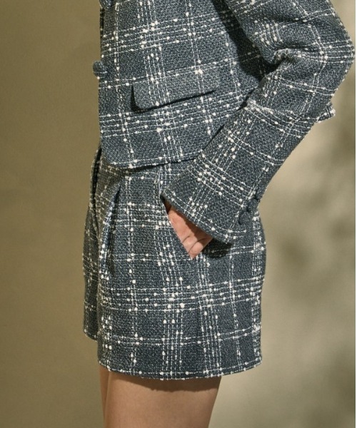 ERADIE(エラディエ)の「Tweed Check Shorts ツイードチェックショートパンツ(その他パンツ・レディース・グレー系/ホワイト系/ブラック系・FREE)」の11枚目の写真