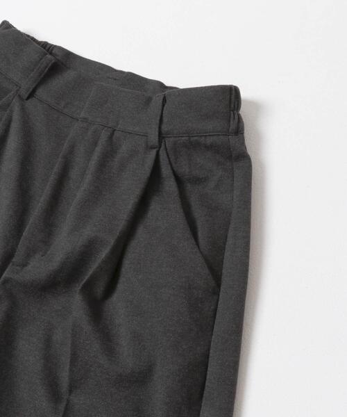 SENSE OF PLACE by URBAN RESEARCH（センスオブプレイスバイアーバンリサーチ）の「『BLACK, TALLサイズ/WEB限定』ジャージーストレートスラックス（その他パンツ・レディース・チャコールグレー/ブラック/ベージュ/ブラウン・LARGE/SMALL/MEDIUM/X-SMALL/TALL）」の17枚目の写真