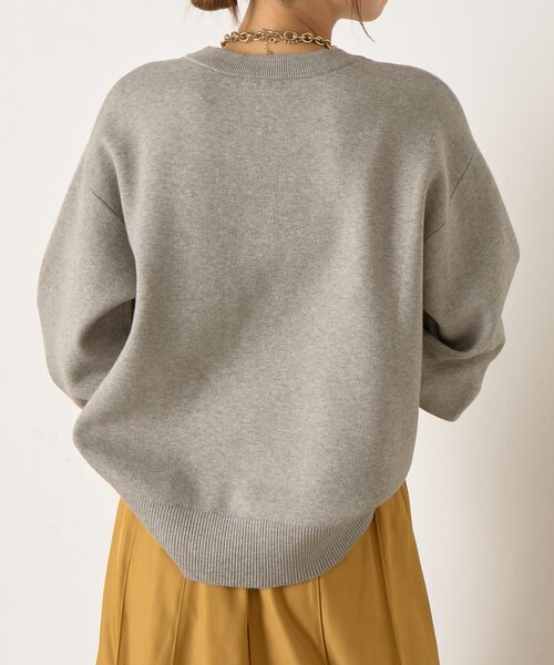 Jena espace merveilleux（ジェナ　エスパスメルヴェイユ）の「【大人のロゴニット】カーブロゴニット（ニット/セーター・レディース・グレー/チャコールグレー/ベージュ・FREE）」の20枚目の写真