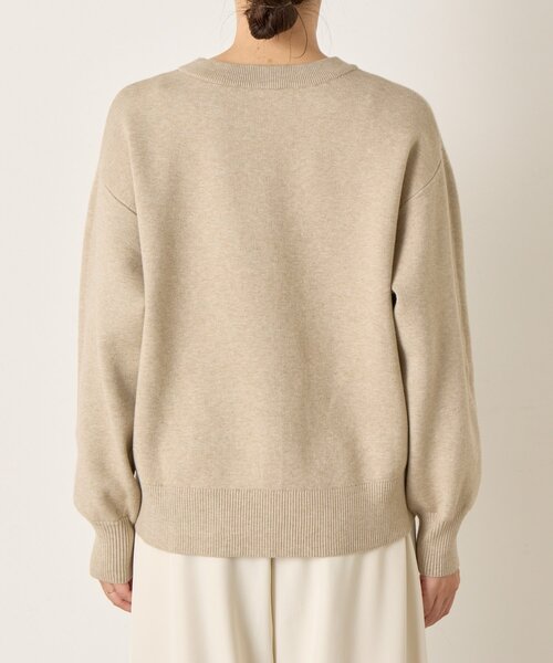Jena espace merveilleux（ジェナ　エスパスメルヴェイユ）の「【大人のロゴニット】カーブロゴニット（ニット/セーター・レディース・グレー/チャコールグレー/ベージュ・FREE）」の4枚目の写真