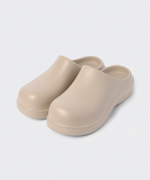 MUSINSA STANDARD（ムシンサスタンダード）の「Chunky Recovery Clog [Beige]（サンダル・メンズ）」