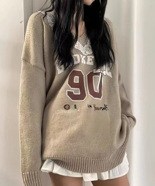 Achic(アシック)の「えりレース付きセーター(ニット/セーター・レディース・グレー/ベージュ/ネイビー・M)」の2枚目の写真