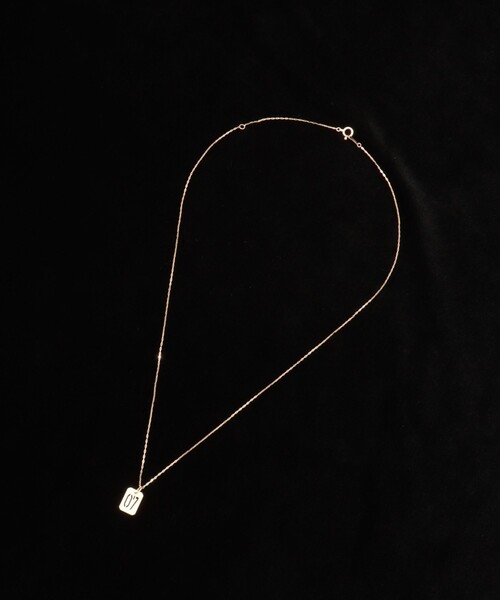 grace grace (グラスグラス)の「【grace grace/グラスグラス】10KイニシャルプレートNL-07(ネックレス・レディース・ゴールド・FREE)」の2枚目の写真