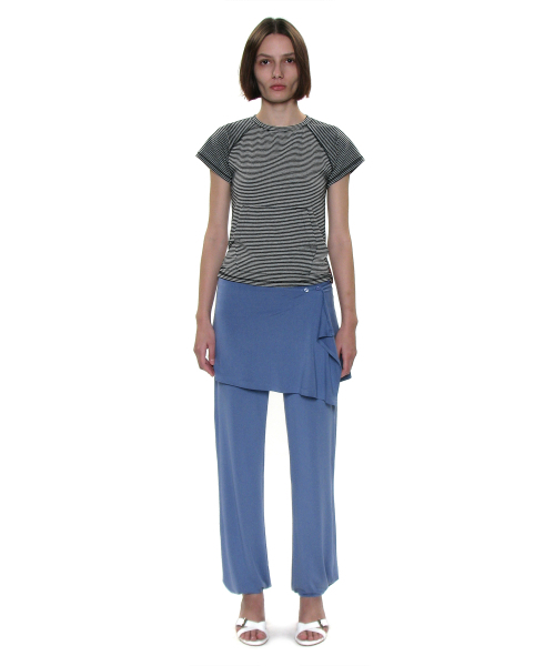 PARTIMENTO WOMEN(パルティメントウィメン)の「PWCストライプポケットショートスリーブTシャツ_グレー(Tシャツ/カットソー・レディース・その他・SMALL/MEDIUM/LARGE)」の2枚目の写真