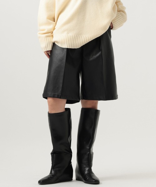 BAYFLOW（ベイフロー）の「[選べる丈感]フェイクレザーショートパンツ（その他パンツ・レディース・ブラック・MEDIUM/SMALL）」の19枚目の写真