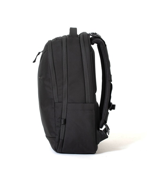 incase（インケース）の「Incase Tracks Backpack 25L-Black（バックパック/リュック・メンズ・ブラック・ONE SIZE）」の3枚目の写真