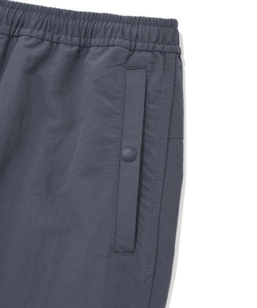 COVERNAT(カバーナット)の「ウィンドブレーカー ジョガーパンツ ネイビー(スウェットパンツ・レディース・その他・SMALL/X-LARGE/XX-LARGE/MEDIUM/LARGE/X-SMALL)」の8枚目の写真