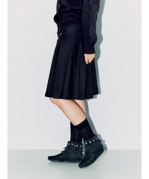 OAFISH(オアフィッシュ)の「FOLDED WAIST PLEATS WOOL SKIRT, BLACK(スカート・レディース・その他・1/2)」の5枚目の写真