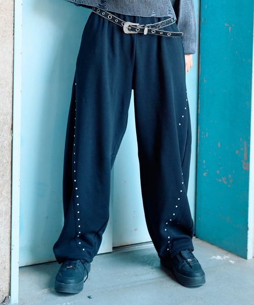 LTXC】【起毛】スタッズカーブスウェットパンツ（スウェットパンツ
