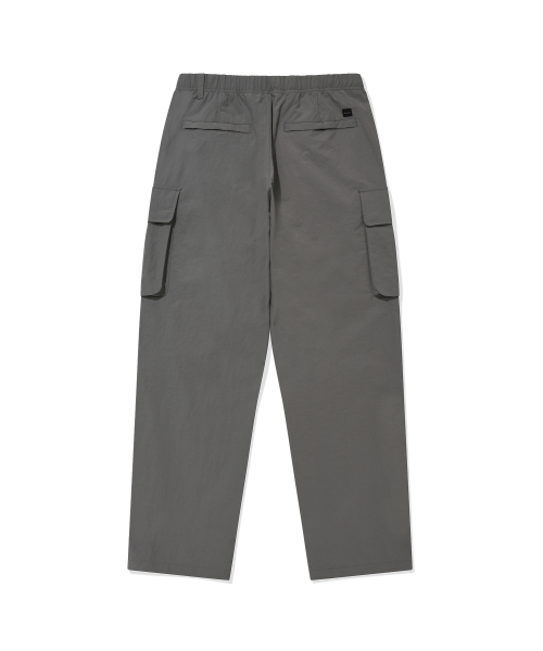 COVERNAT（カバーナット）の「セミワイドナイロンパラシュートパンツ グレー（その他パンツ・レディース・その他・SMALL/MEDIUM/LARGE/X-LARGE）」の3枚目の写真