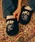 HUF�i�n�t�j�́uSNOW ANGEL FUZZY SLIPPER�i���[���V���[�Y/�X���b�p�j�v�b�u���b�N