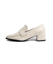 AVISPA（アビスパ）の「アクロン スクエアトゥ ペニーヒール ローファー_L563_3カラー_4.5cm（バレエシューズ）」