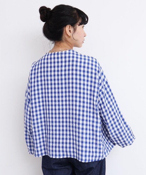 l'atelier du savon(アトリエドサボン)の「アセテートギンガム 前立てフリルブラウス(シャツ/ブラウス・レディース・ブルー/ブラック・FREE)」の6枚目の写真