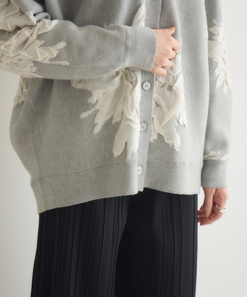 KATHARINE ROSS（キャサリンロス）の「【PILLINI/ピリーニ】フラワージャガードドルマンカーディガン（カーディガン/ボレロ・レディース・ブラック/グレー・FREE）」の22枚目の写真