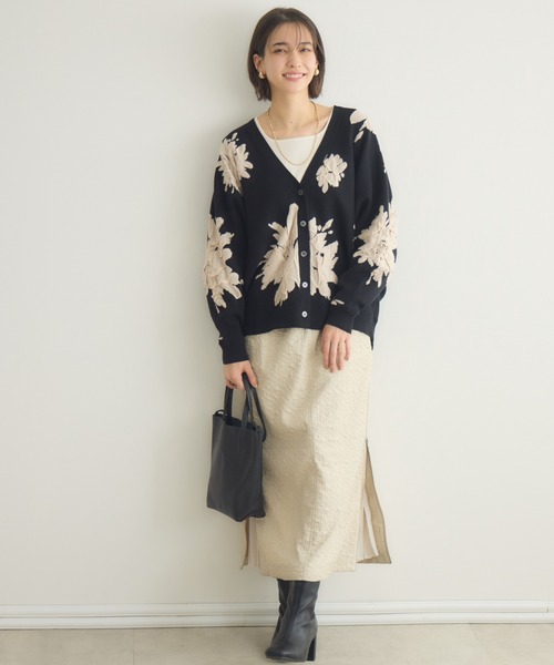 KATHARINE ROSS（キャサリンロス）の「【PILLINI/ピリーニ】フラワージャガードドルマンカーディガン（カーディガン/ボレロ・レディース・ブラック/グレー・FREE）」の3枚目の写真