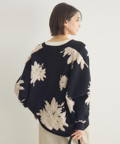 KATHARINE ROSS（キャサリンロス）の「【PILLINI/ピリーニ】フラワージャガードドルマンカーディガン（カーディガン/ボレロ・レディース・ブラック/グレー・FREE）」の9枚目の写真