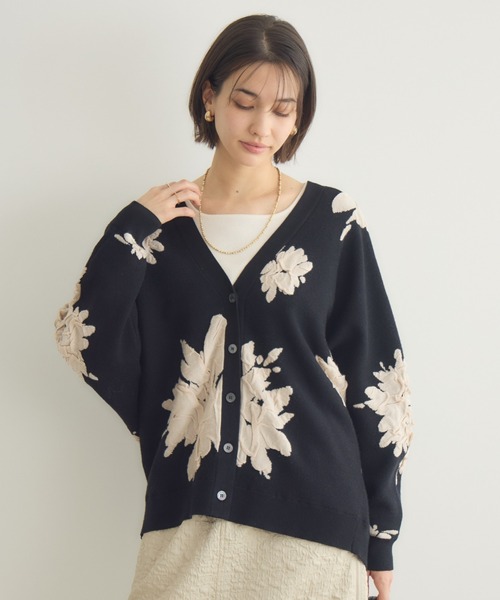 KATHARINE ROSS（キャサリンロス）の「【PILLINI/ピリーニ】フラワージャガードドルマンカーディガン（カーディガン/ボレロ・レディース・ブラック/グレー・FREE）」の7枚目の写真