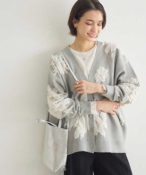 KATHARINE ROSS（キャサリンロス）の「【PILLINI/ピリーニ】フラワージャガードドルマンカーディガン（カーディガン/ボレロ・レディース・ブラック/グレー・FREE）」の16枚目の写真