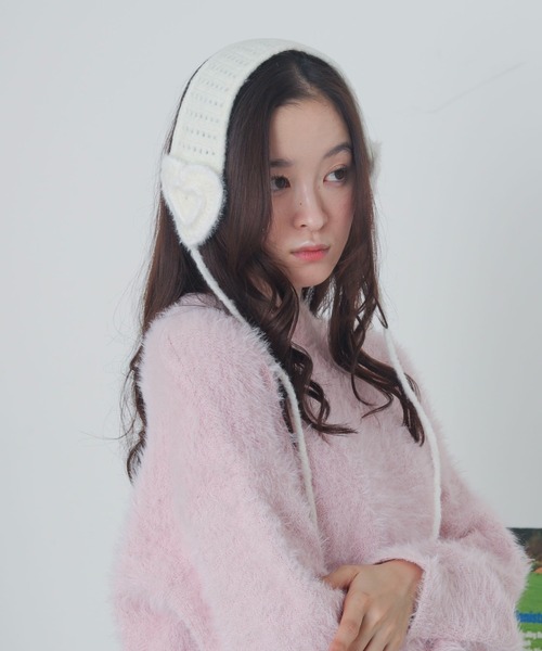 WEGO(ウィゴー)の「WEGO/ハートニットイヤーマフ(イヤーマフ・レディース・ライトグレー/ホワイト/レッド・FREE)」の2枚目の写真