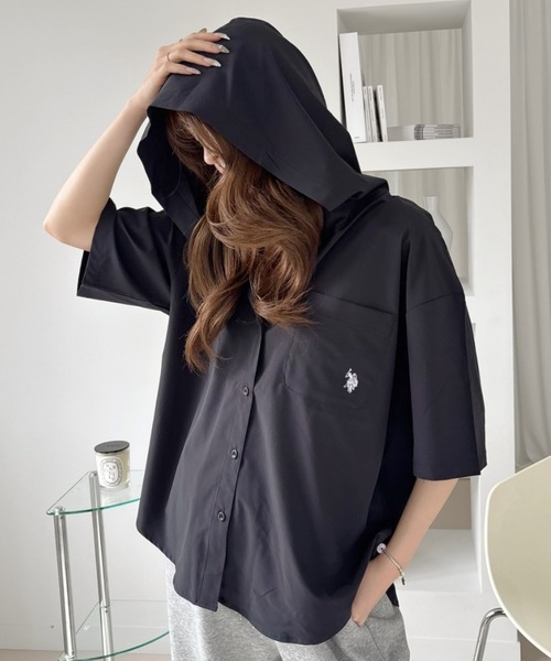 U.S. POLO ASSN.(ユーエスポロアッスン)の「【U.S. POLO ASSN.】冷感 布帛 フードシャツ(シャツ/ブラウス・レディース・アイボリー/スミクロ/ブラウン・M/L)」の10枚目の写真